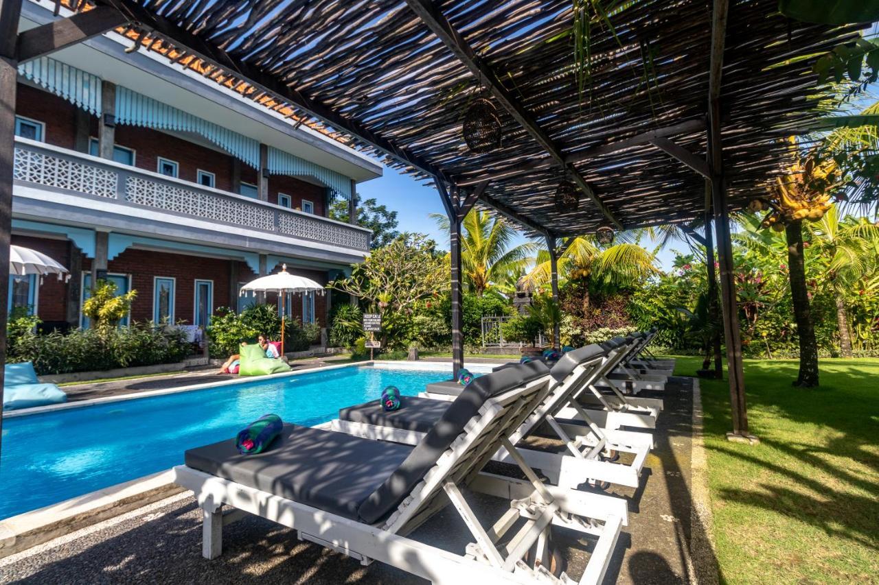 D-Anyar Stay And Surf Canggu 外观 照片
