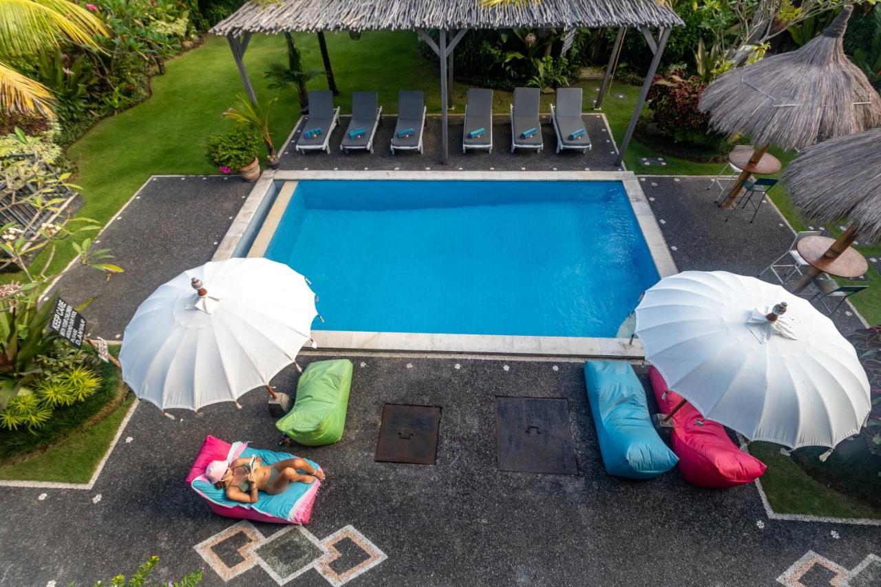 D-Anyar Stay And Surf Canggu 外观 照片