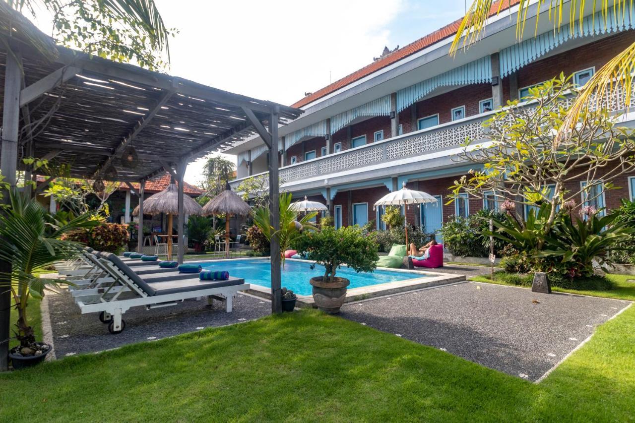 D-Anyar Stay And Surf Canggu 外观 照片