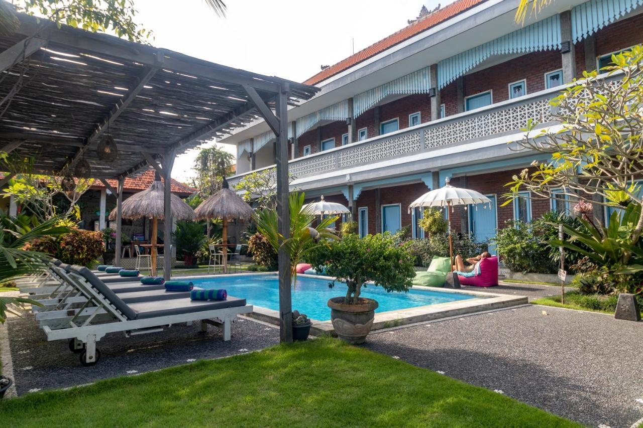 D-Anyar Stay And Surf Canggu 外观 照片